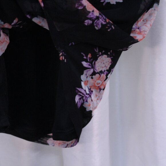 Elegant Floral Kids Dress in Black and Pink - Picture 6 of 10